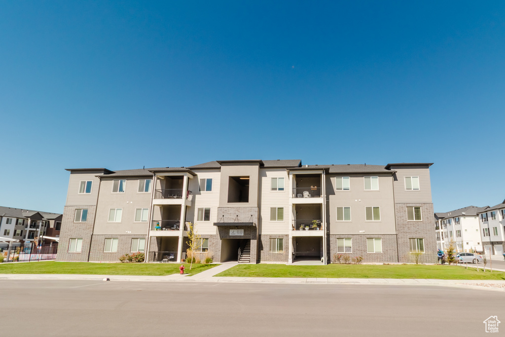 3364 W HARDMAN WAY #J202 Lehi, UT 84043