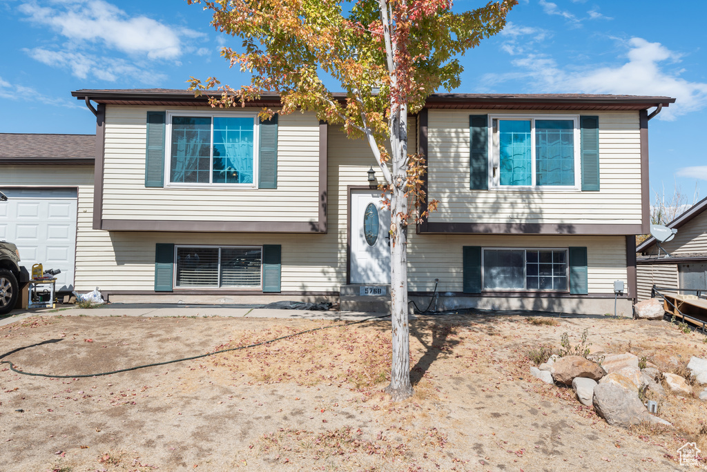 5768 W LODESTONE AVE Kearns, UT 84118