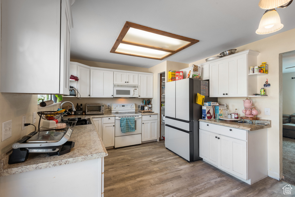 5768 W LODESTONE AVE Kearns, UT 84118