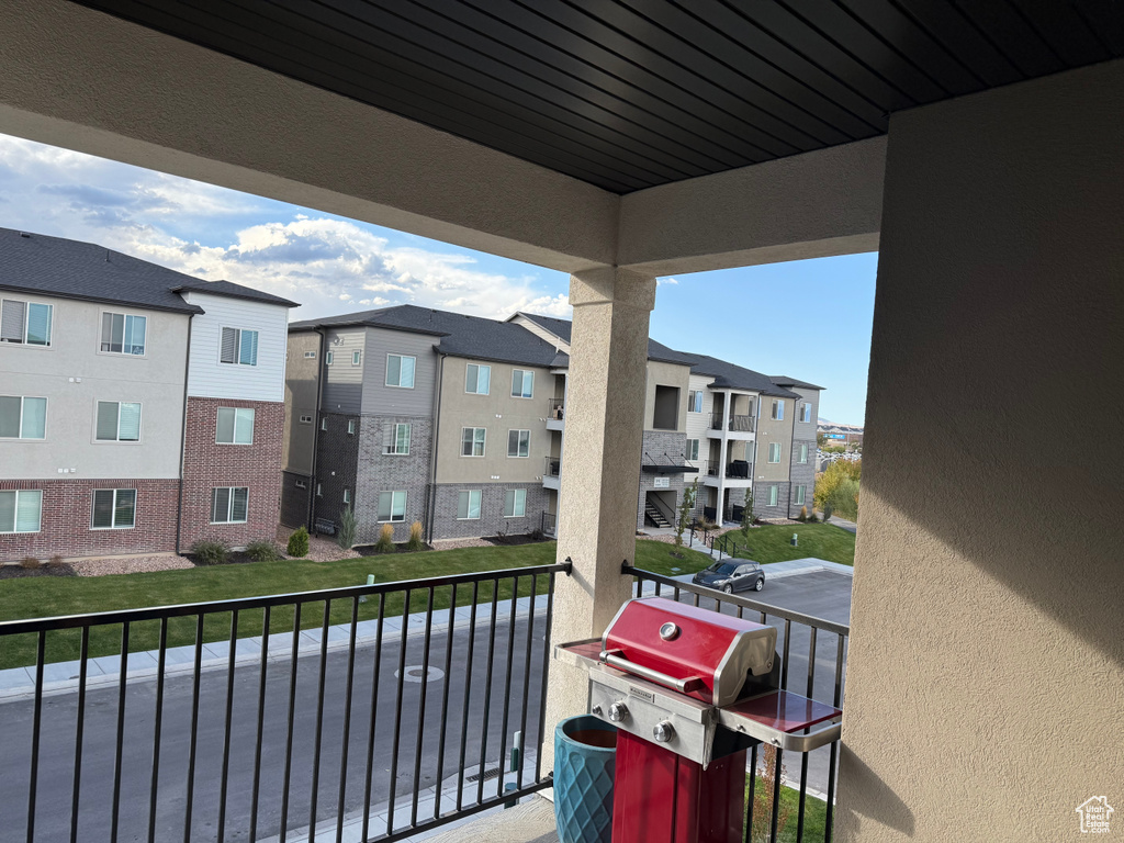 13526 S POOLE DR #301 Riverton, UT 84096