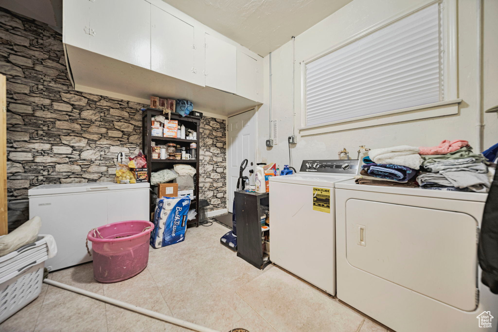 5946 S HIGHLAND DR Holladay, UT 84121