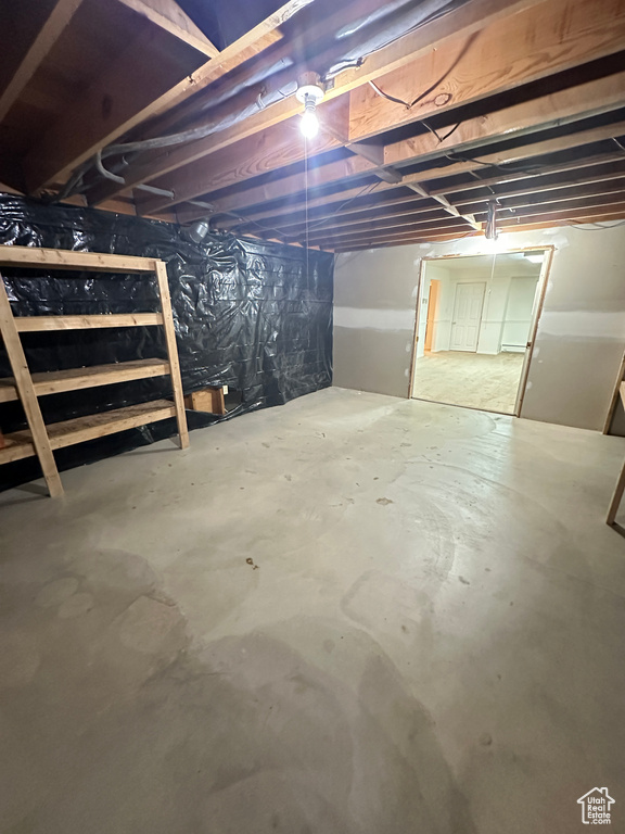 5488 S 250 E Washington Terrace, UT 84405