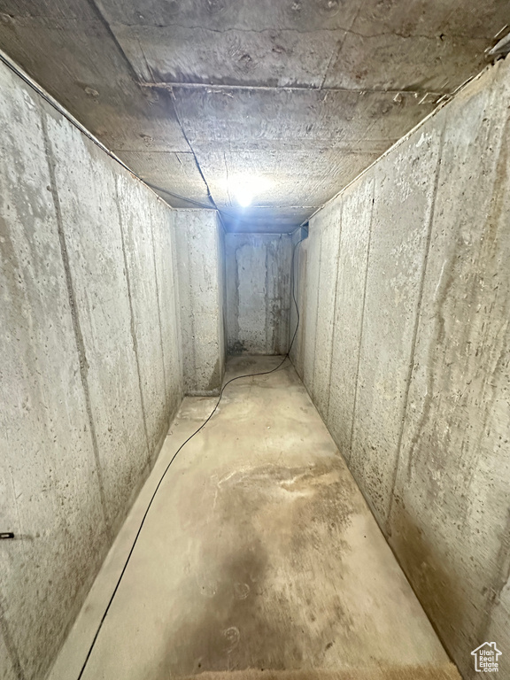 5488 S 250 E Washington Terrace, UT 84405