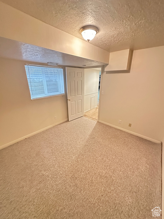 5488 S 250 E Washington Terrace, UT 84405