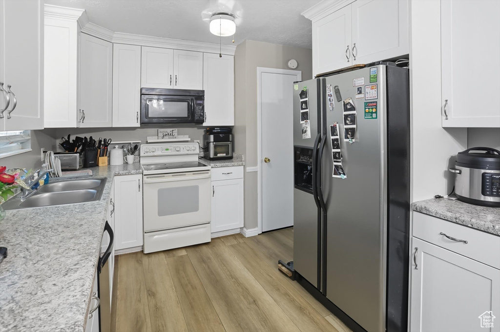 Photo 10 for MLS #2114587 at 690 Barlow St
