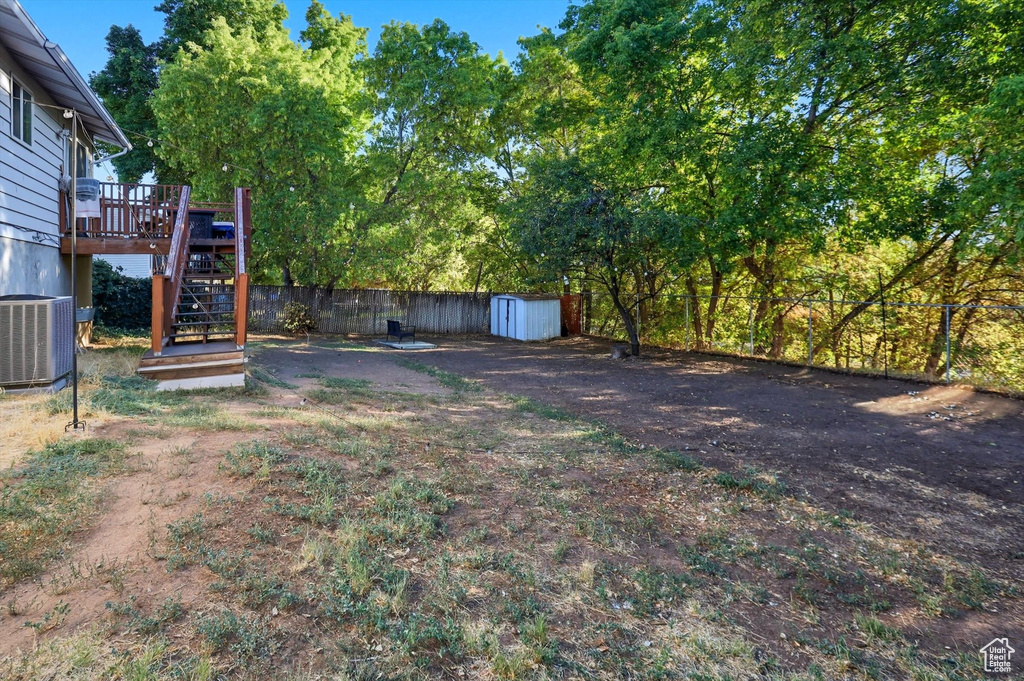 Photo 31 for MLS #2114587 at 690 Barlow St