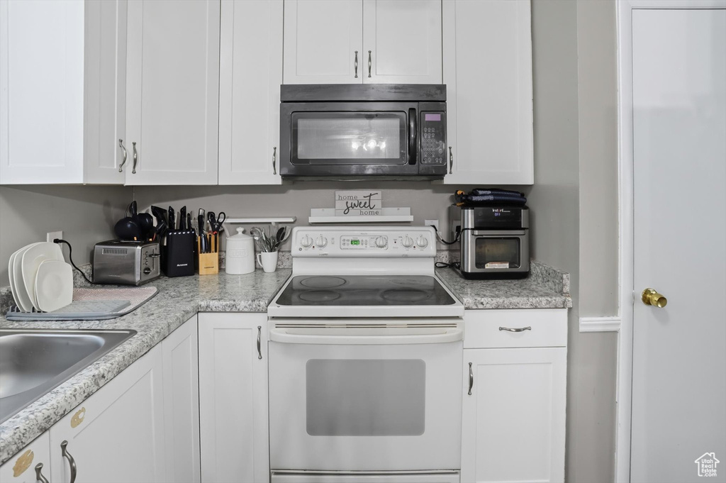 Photo 12 for MLS #2114587 at 690 Barlow St