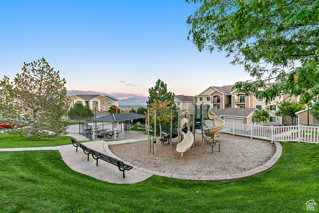 2192 N SPRINGTIME DR Saratoga Springs, UT 84045