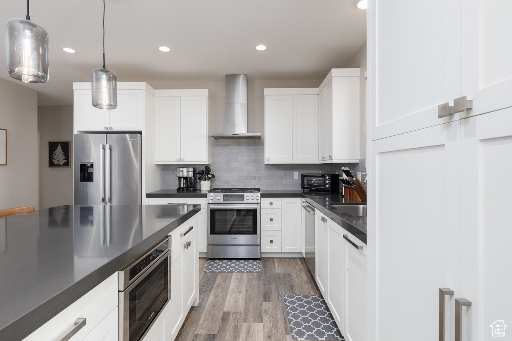 Photo 10 for MLS #2114591 at 5937 E Big Horn Pkwy