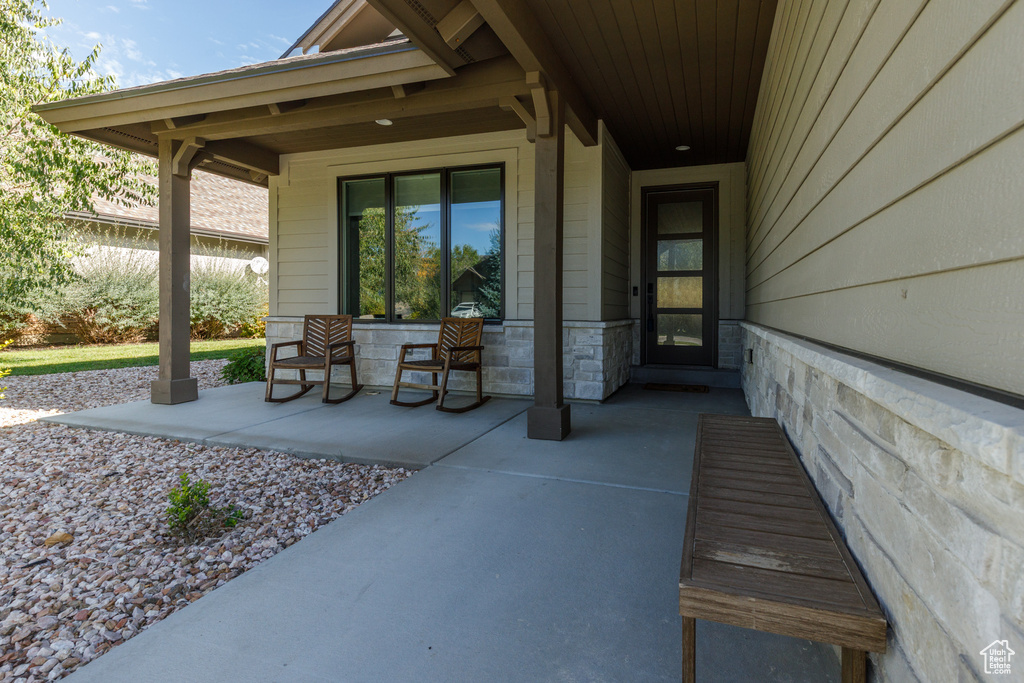 Photo 6 for MLS #2114591 at 5937 E Big Horn Pkwy