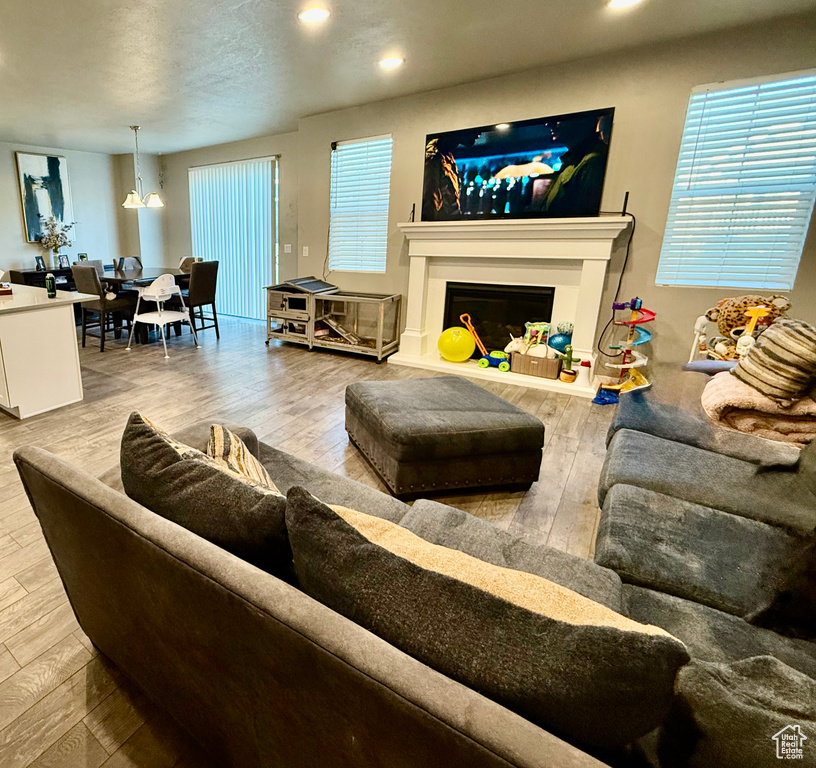 583 S ALBERTA SPRUCE DR Layton, UT 84041