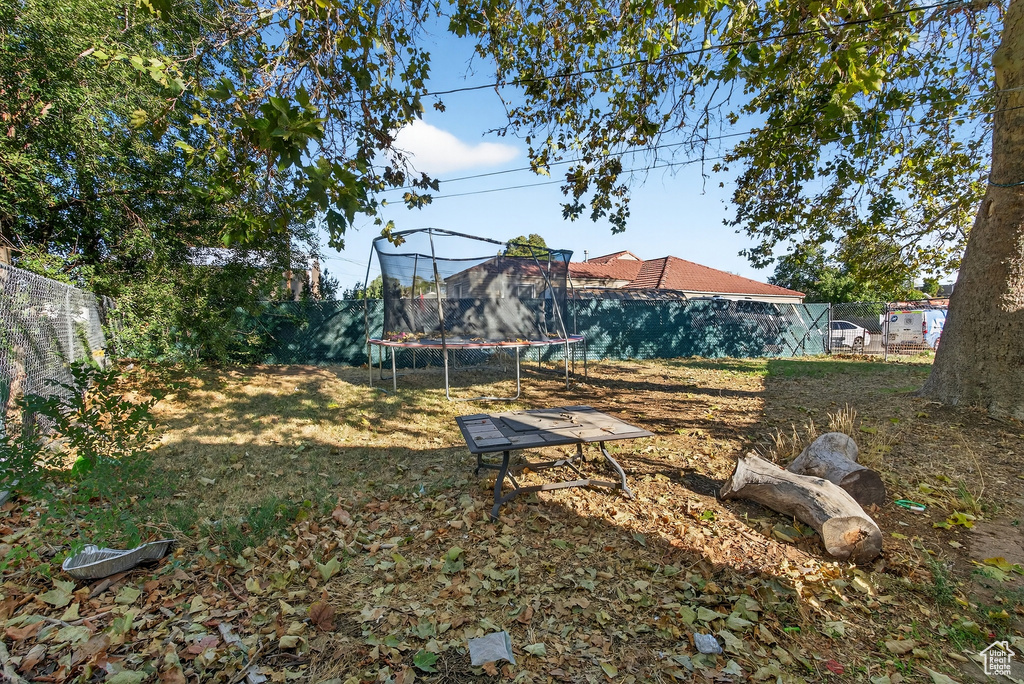 Photo 25 for MLS #2114602 at 592 Maple St