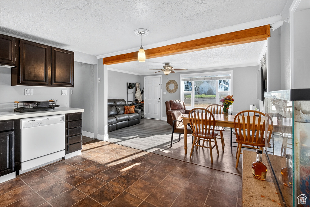 Photo 10 for MLS #2114602 at 592 Maple St