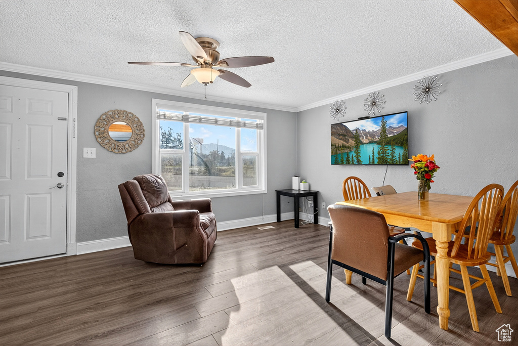 Photo 2 for MLS #2114602 at 592 Maple St