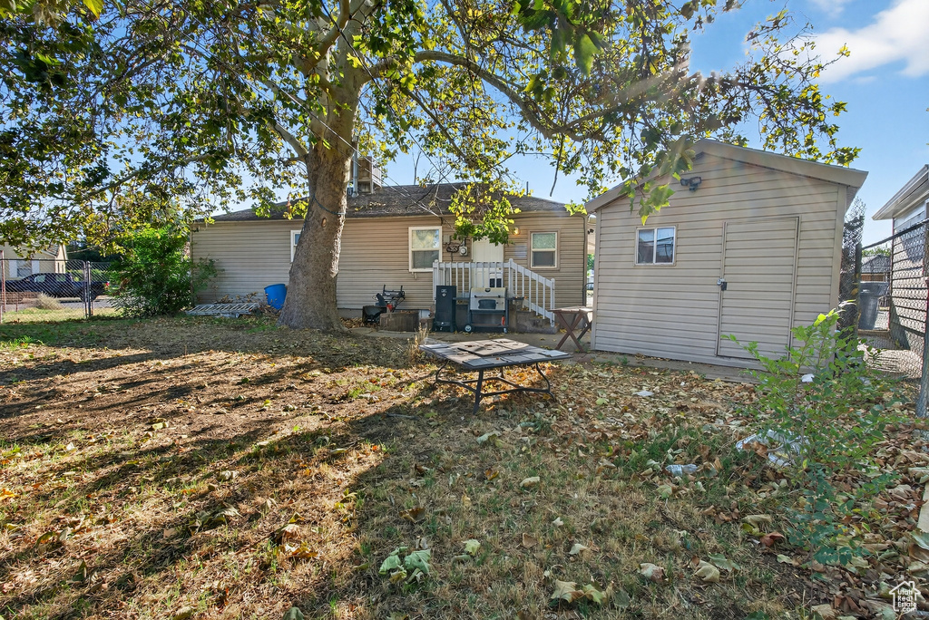 Photo 24 for MLS #2114602 at 592 Maple St