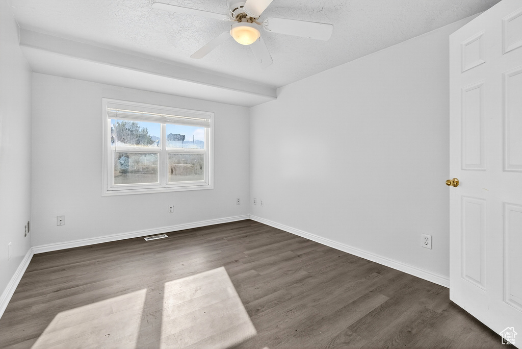 Photo 16 for MLS #2114602 at 592 Maple St