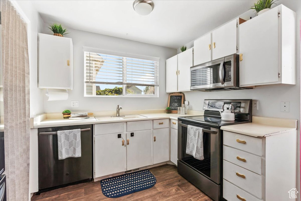 7984 ST IVES LN West Jordan, UT 84088