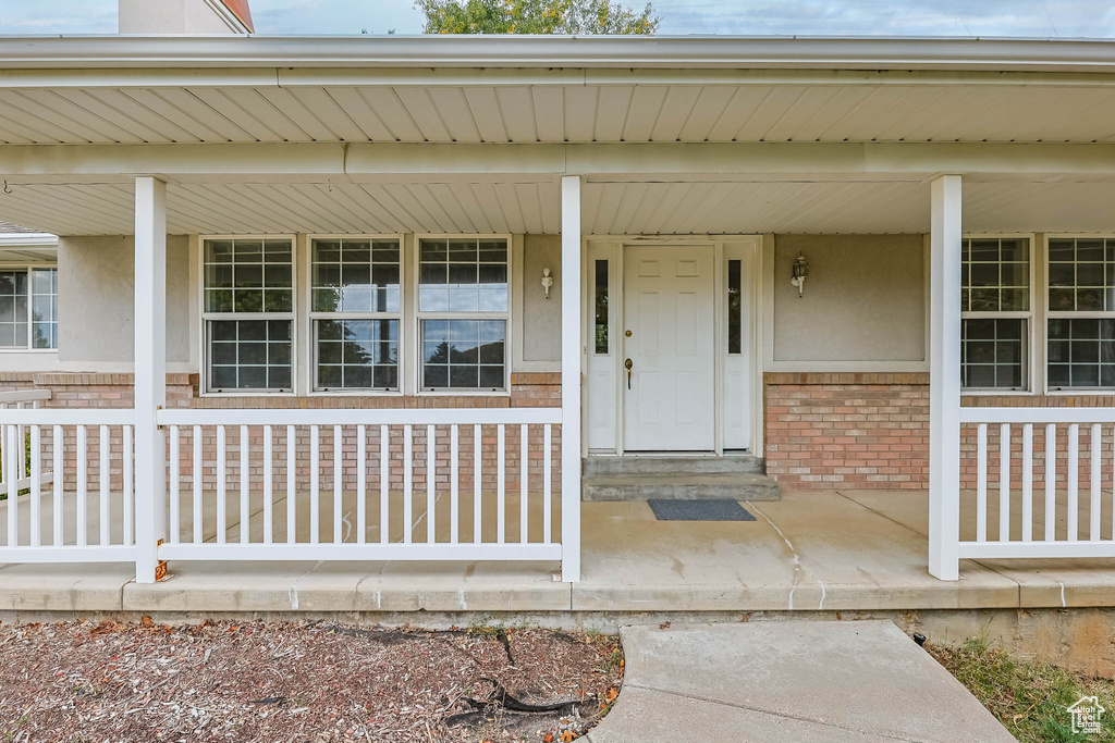 Photo 5 for MLS #2114622 at 2015 Ridgehollow Dr