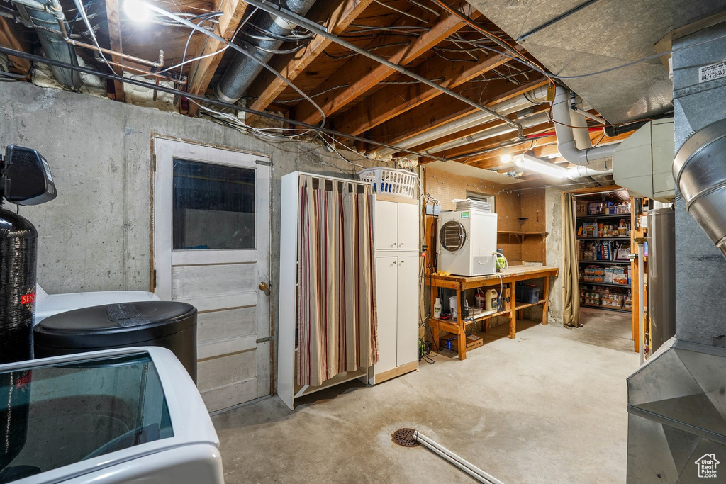 141 E 1650 S Bountiful, UT 84010