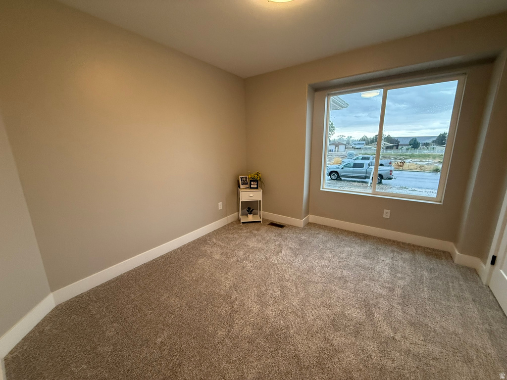 3274 N 2500 W Farr West, UT 84404