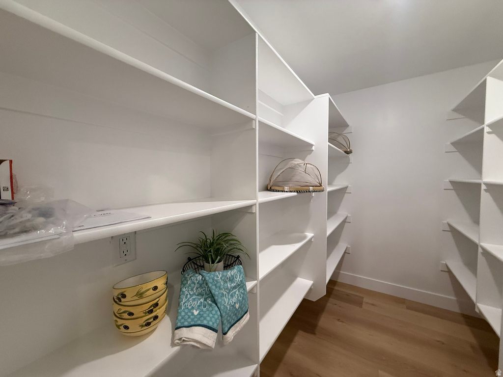 3274 N 2500 W Farr West, UT 84404