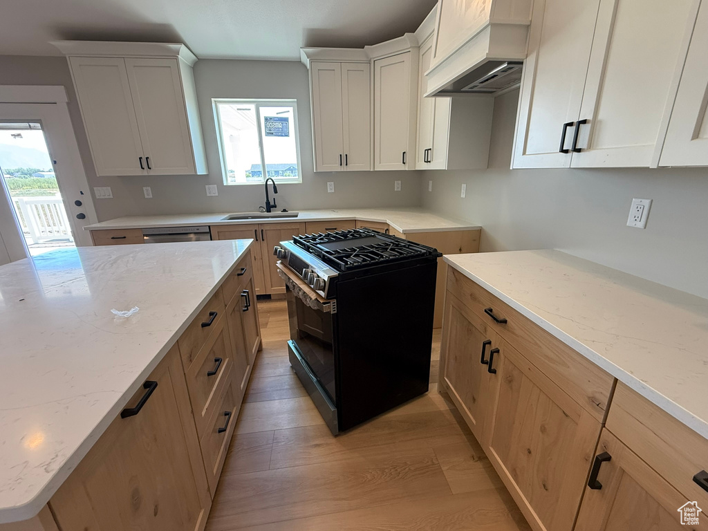 2417 W 3200 N Farr West, UT 84404