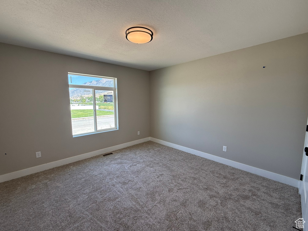 2417 W 3200 N Farr West, UT 84404