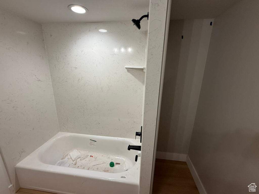 2417 W 3200 N Farr West, UT 84404