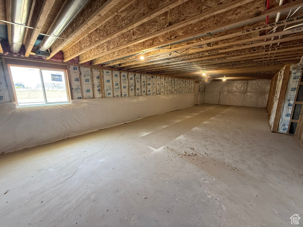 2417 W 3200 N Farr West, UT 84404