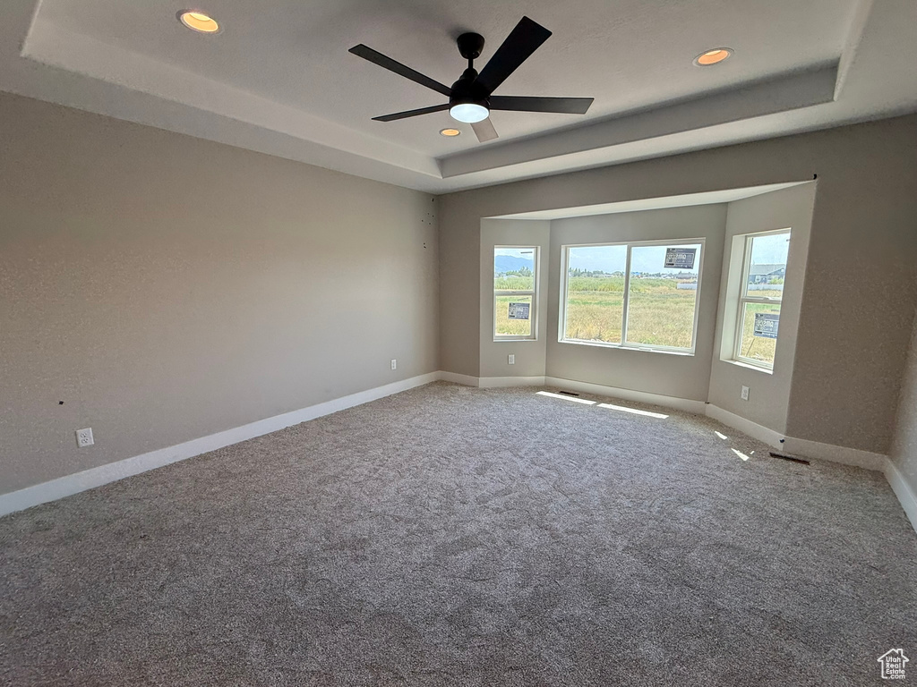 2417 W 3200 N Farr West, UT 84404