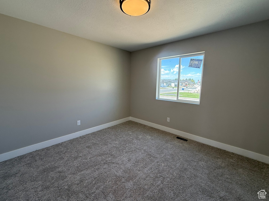 2417 W 3200 N Farr West, UT 84404