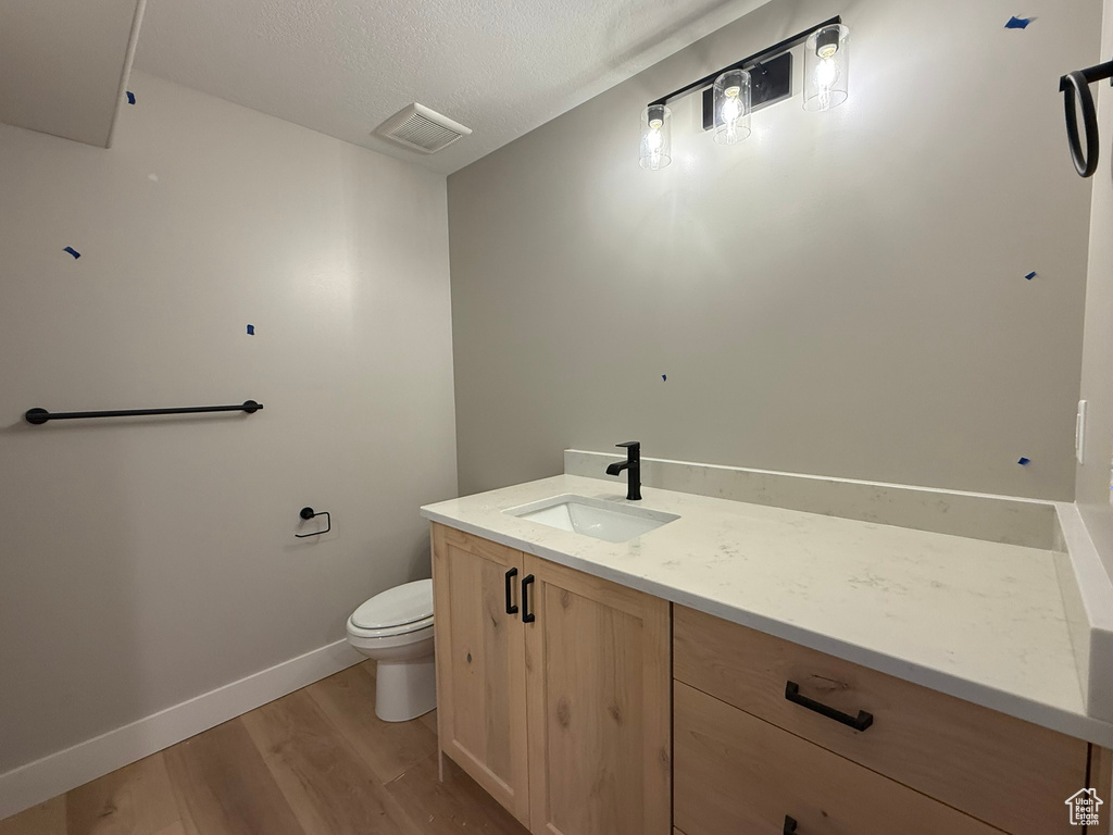 2417 W 3200 N Farr West, UT 84404