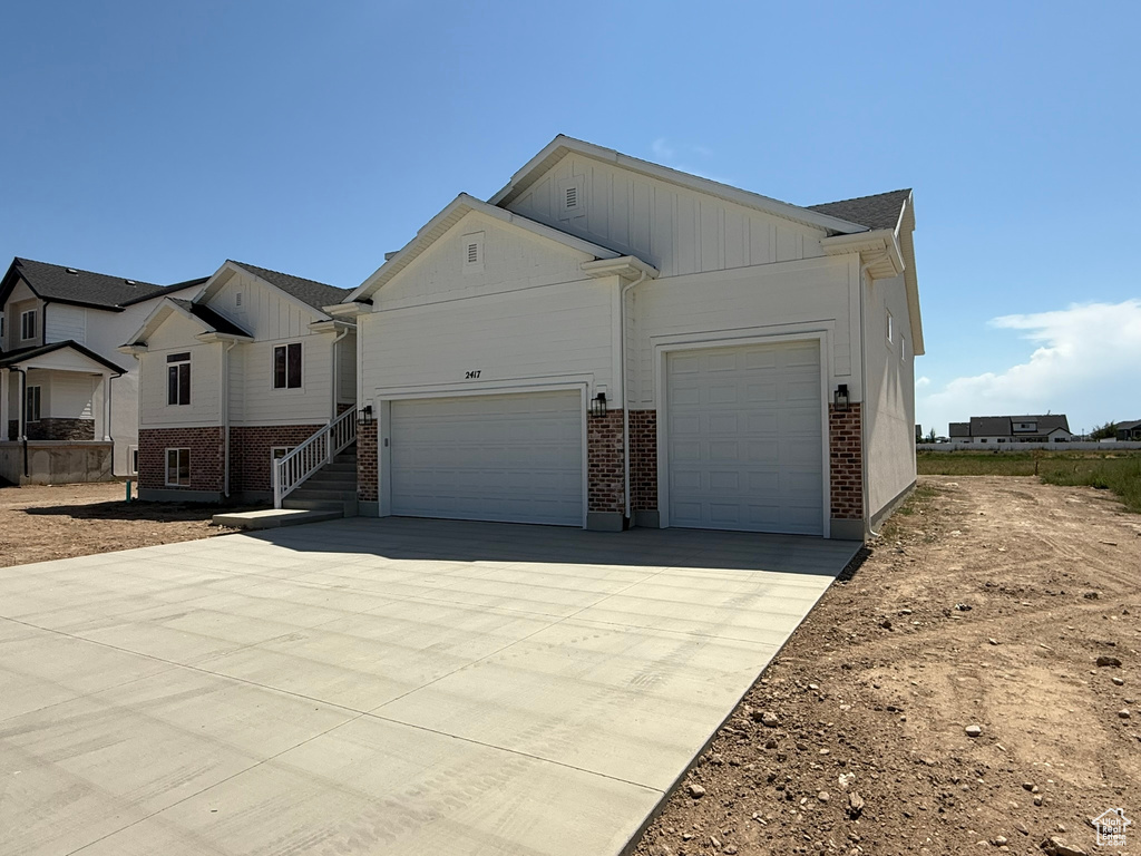 2417 W 3200 N Farr West, UT 84404