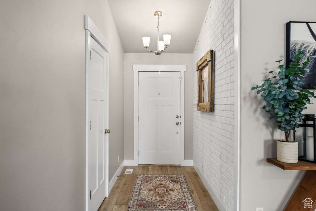 Photo 3 for MLS #2114638 at 1096 N 340 West