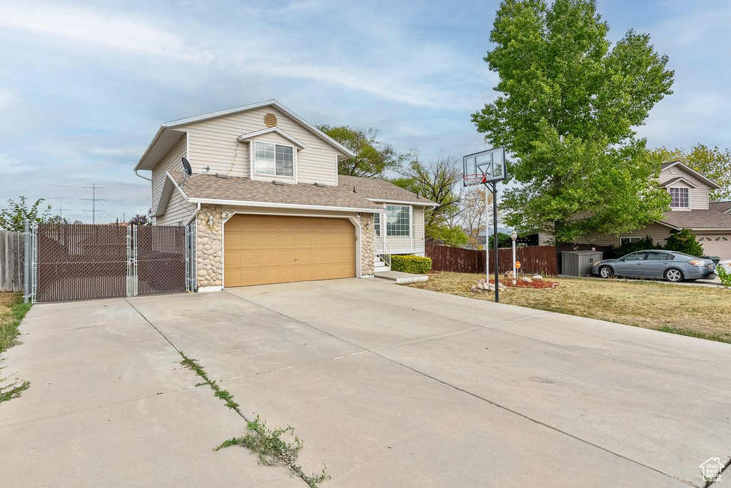 Photo 2 for MLS #2114658 at 5758 W 4510 South