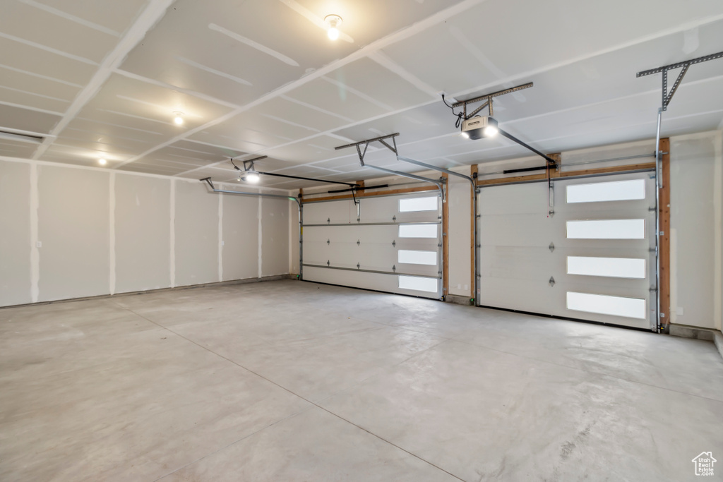 182 W 3175 S Nibley, UT 84321