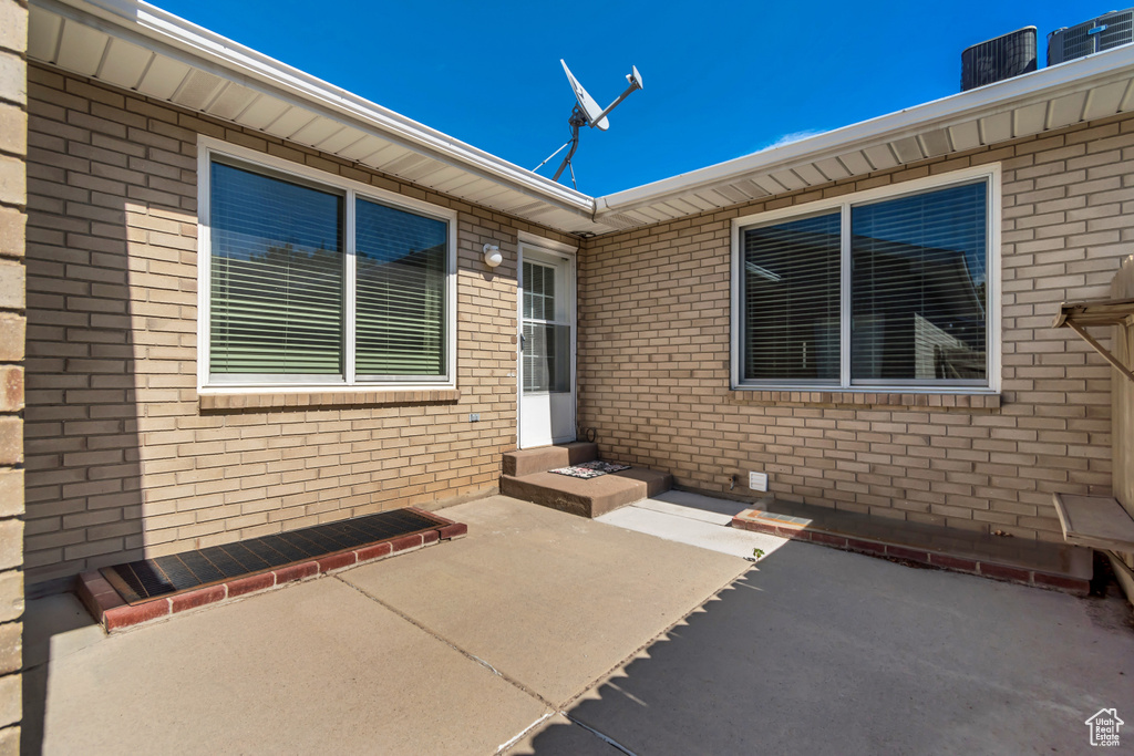 1596 W CORNERSTONE WAY South Jordan, UT 84095