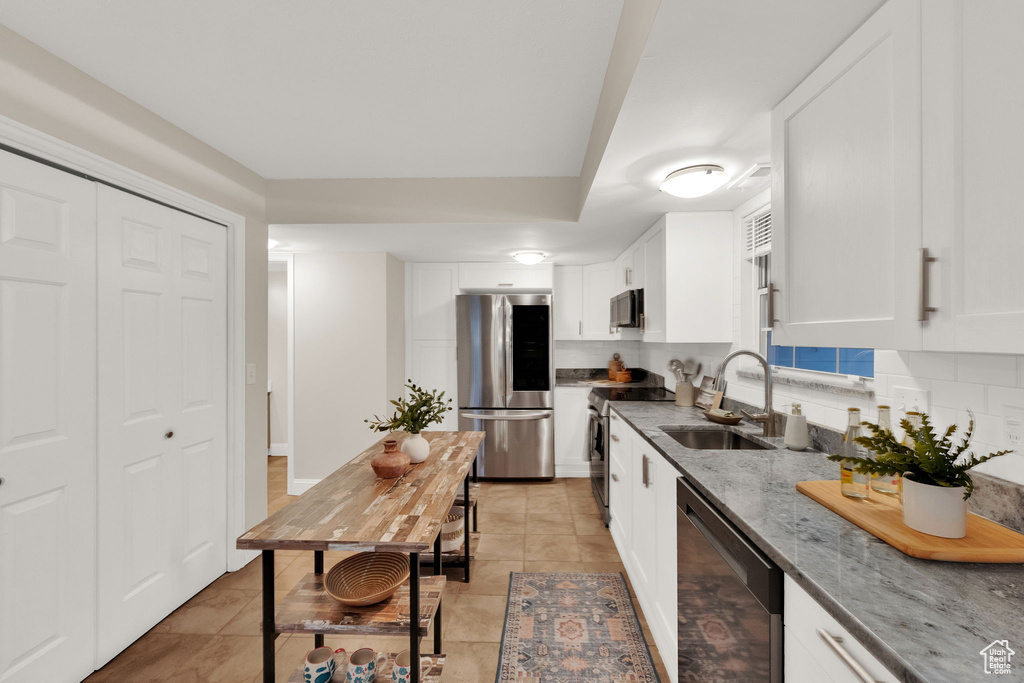 Photo 6 for MLS #2114682 at 1342 E Saxony Place