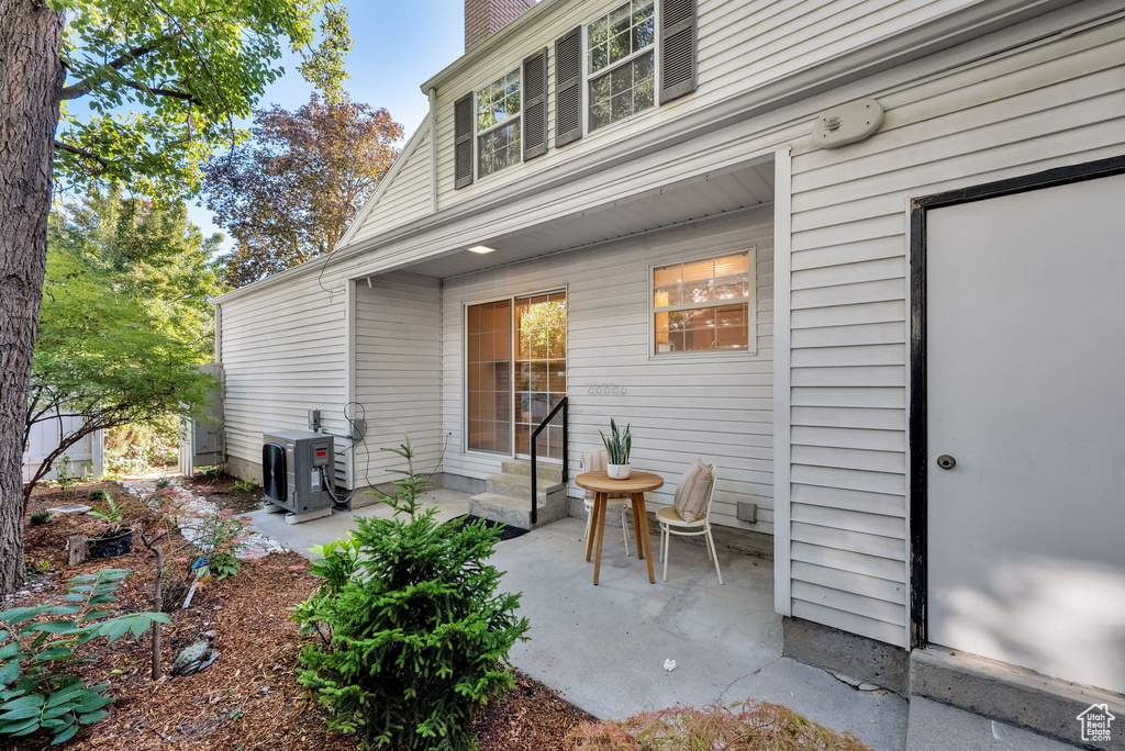 Photo 16 for MLS #2114682 at 1342 E Saxony Place