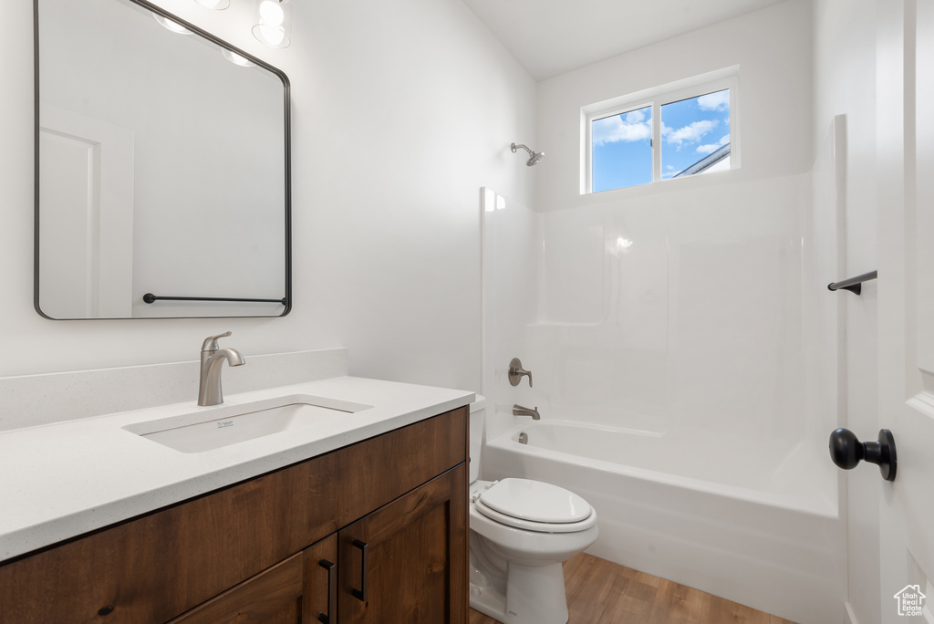 Photo 6 for MLS #2114701 at 325 W 400 North