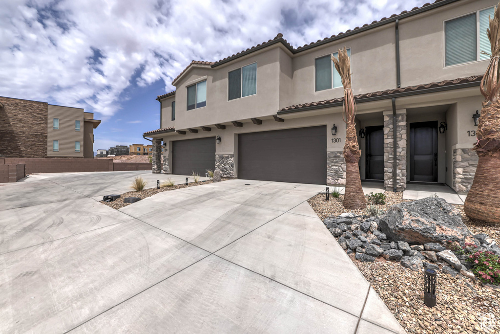 1301 E VISTA ROJA PL Washington, UT 84780