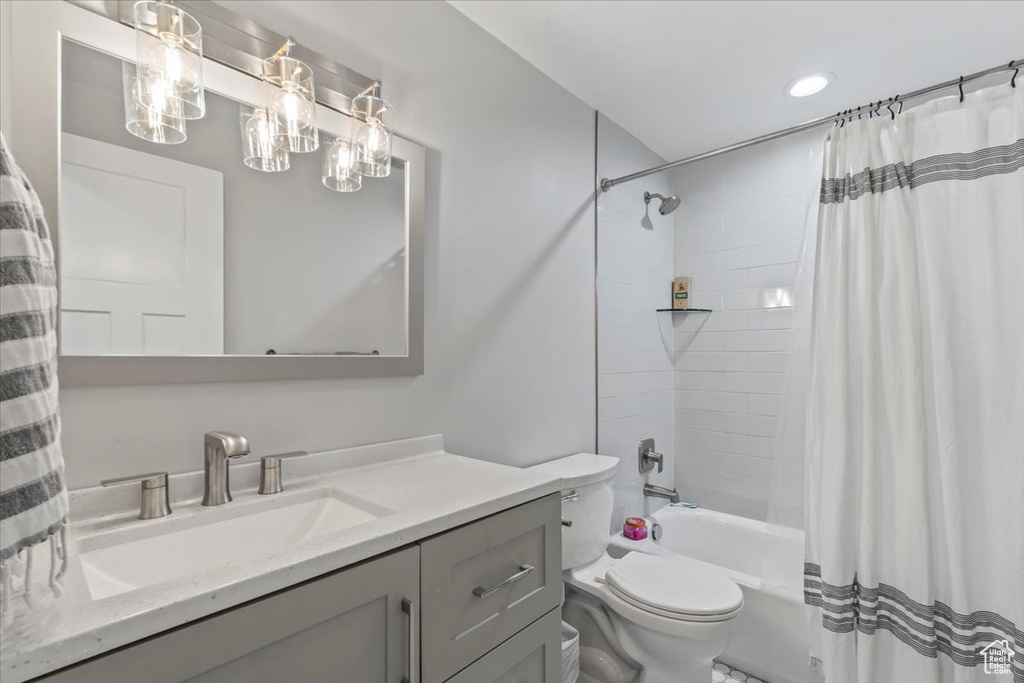 329 E KINGSTON DR South Weber, UT 84405