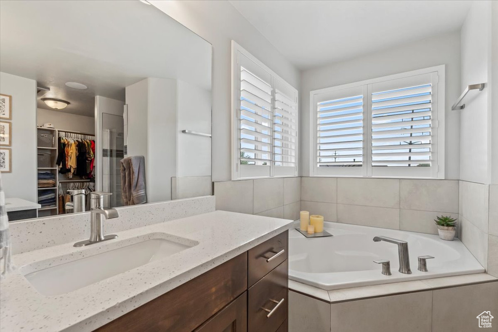 329 E KINGSTON DR South Weber, UT 84405