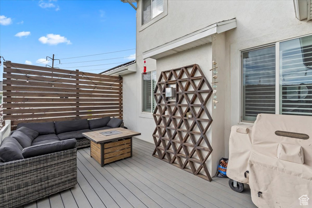 329 E KINGSTON DR South Weber, UT 84405