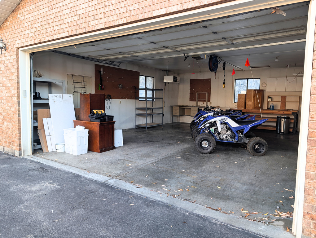 2575 W STATE ROAD 32 Peoa, UT 84061