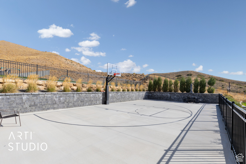 1725 W OAKRIDGE CIR Lehi, UT 84048