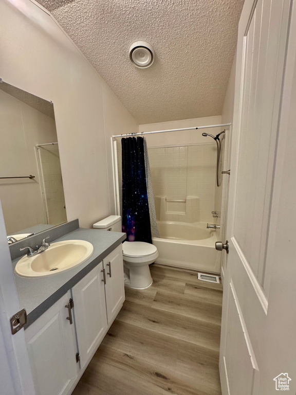 Photo 12 for MLS #2114751 at 3877 S Swallow St #140