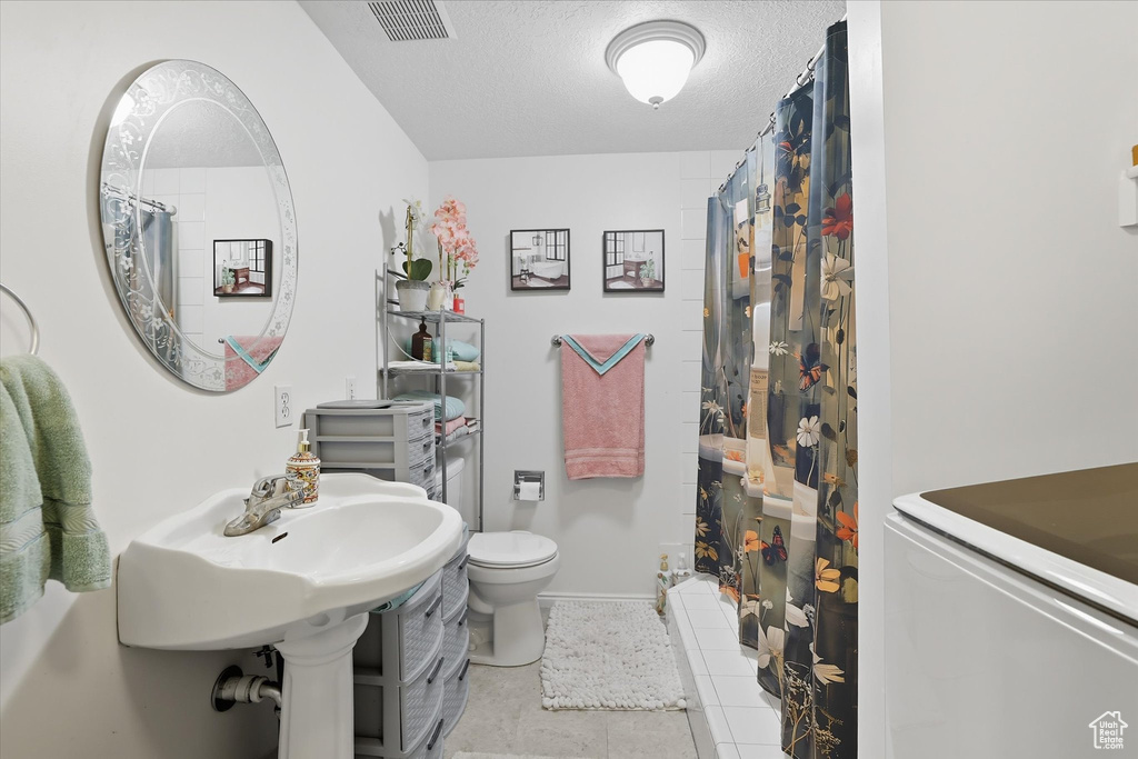 5538 S 3150 W Roy, UT 84067
