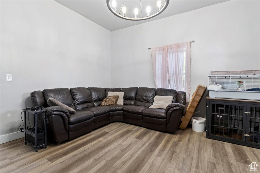 Photo 4 for MLS #2114766 at 370 E 300 South