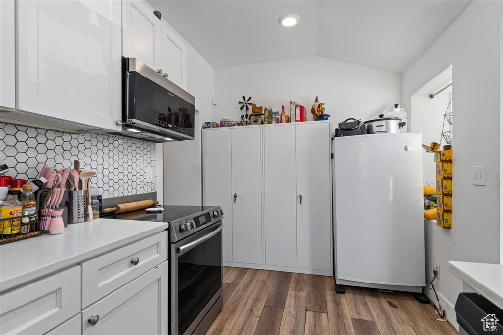 Photo 8 for MLS #2114766 at 370 E 300 South